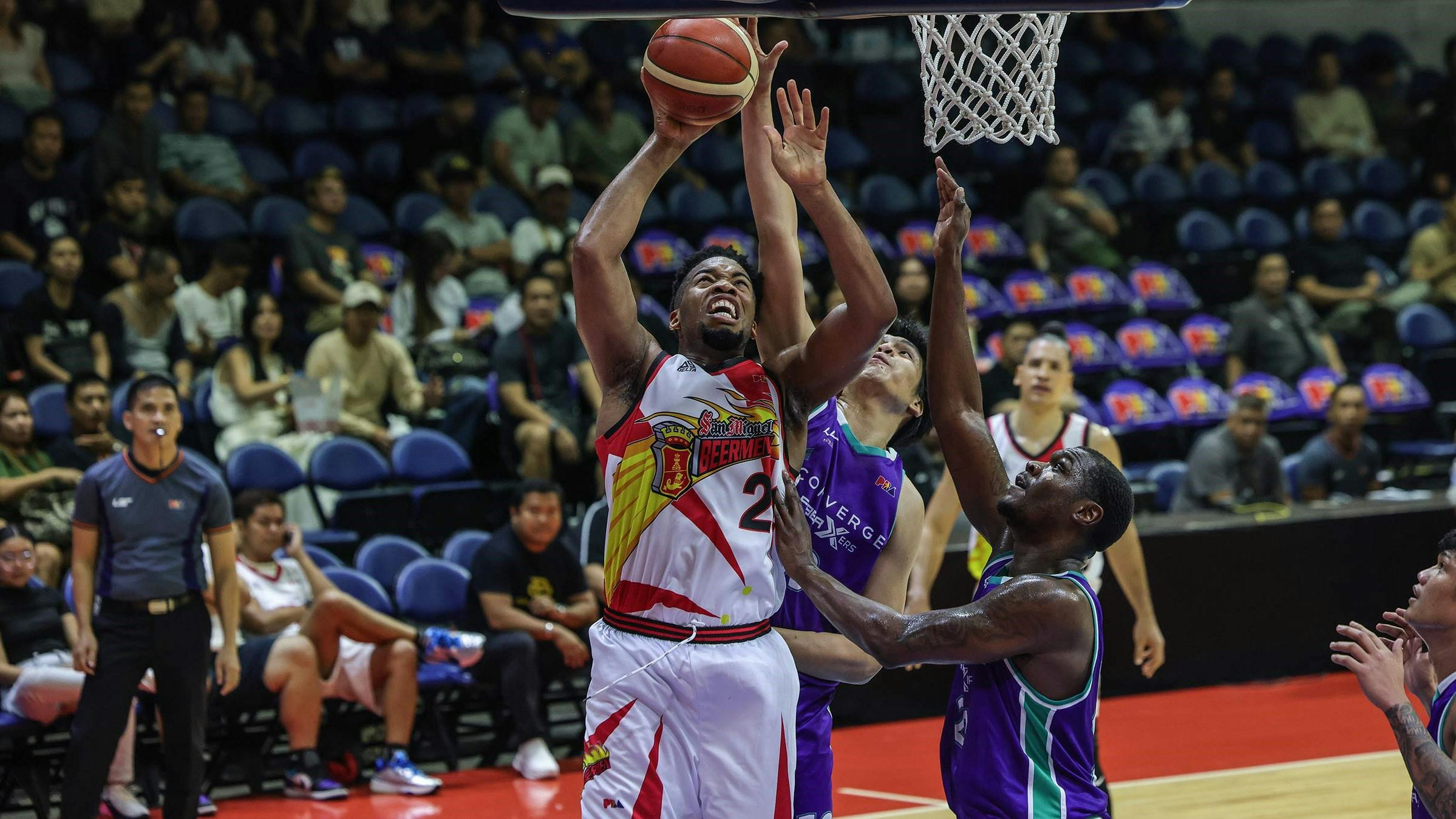 EJ Anosike, San Miguel foil Converge, move win away from semis seat in PBA Governors